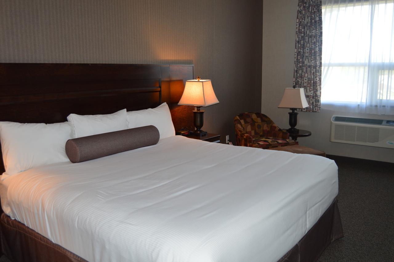 Cobble Creek Lodge Maple Creek Luaran gambar